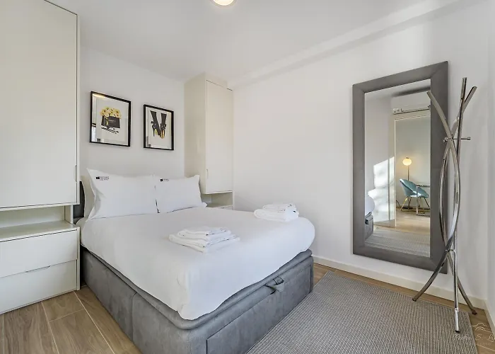 Nomad's Lux - 1bdr The Silent Nest In Bonfim פורטו